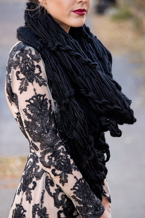 Aporta-Glacier-Scarf-Black