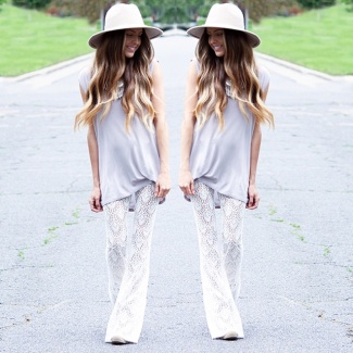 NEW ARRIVALS! Our gorgeous new Ivory Lace Bells ($59) are now available online! We love them paired with our Taupe Jerry Sleeveless Tee ($54)  Hope all you lovelies have a wonderful weekend!